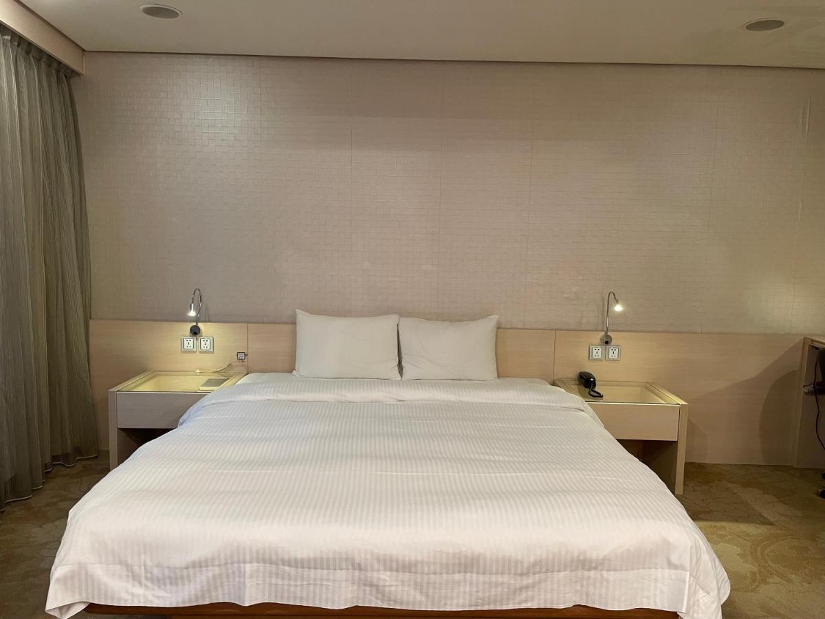 VIP Double Room